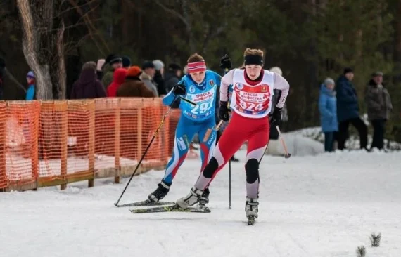 Лыжная эстафета: Искусство Командной Работы и Стратегии